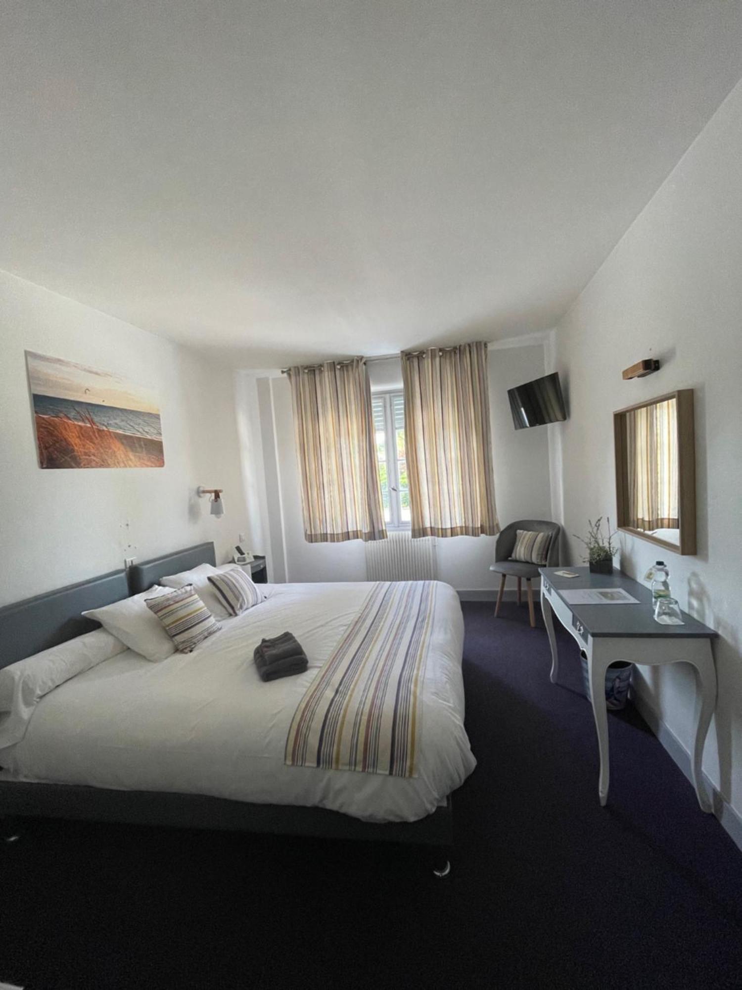 Logis Hotel Le Relais Des Plages แซ็ง-โปล-เล-ดักซ์ ภายนอก รูปภาพ